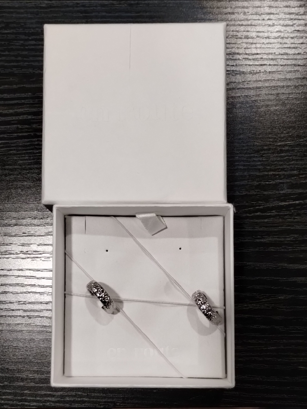 Silver Textured Hoop Earrings.   (170)